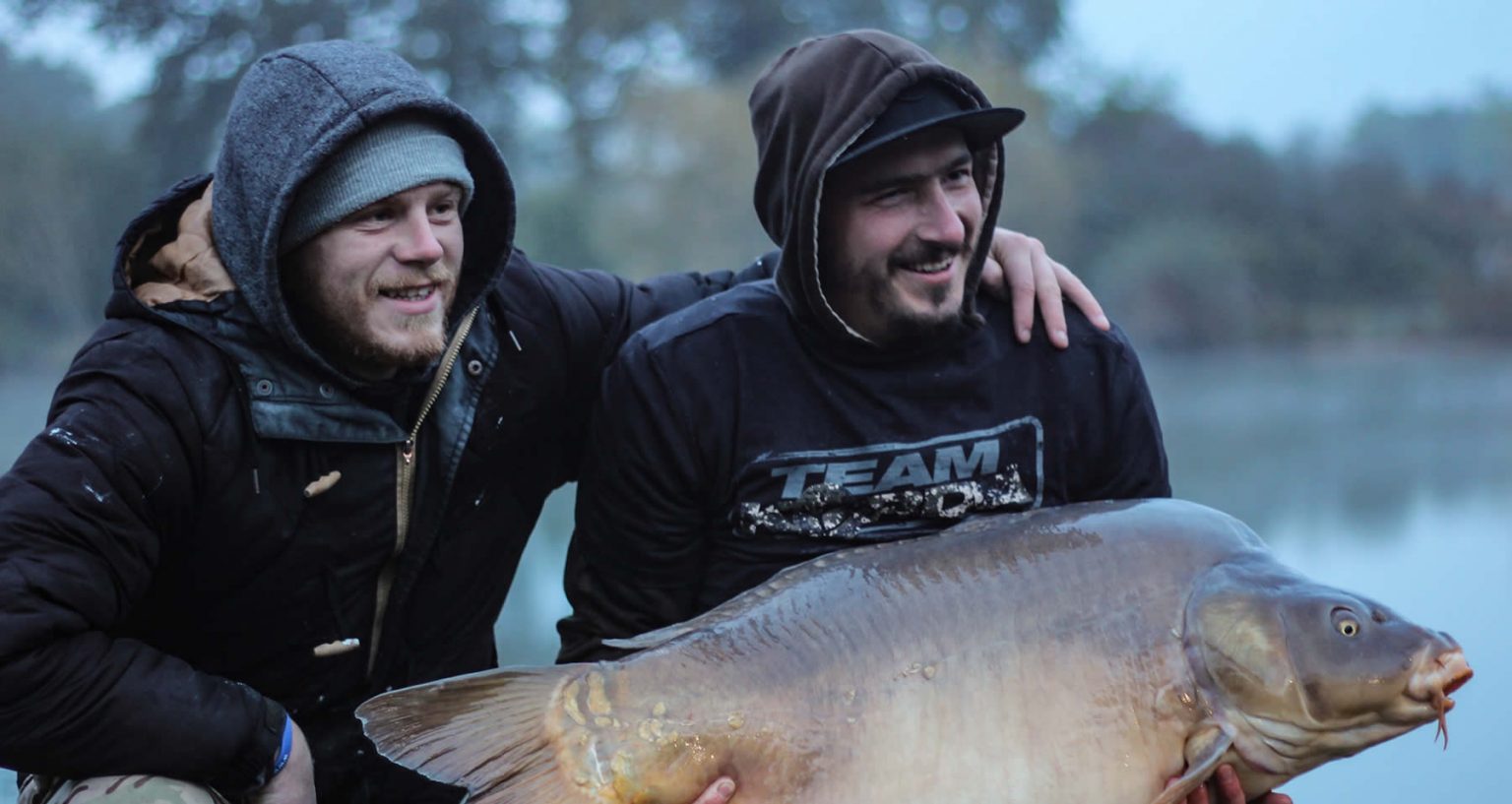 Get Fishing | Two iCARP clients carp fishing together